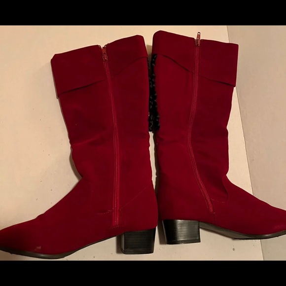 Classique Red & Black Satin Ribbon Boots SZ: 9 - Picture 3 of 8
